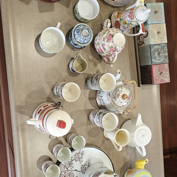 Elegant Floral and Striped Tea Set Collection